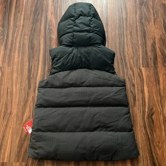 The North Face Novelty Nuptse Vest - Picture 10 of 17